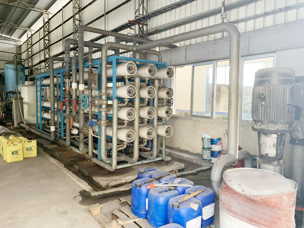 On site pictures of Meizhou Paper Industry's 80m3 pH desalinated water system